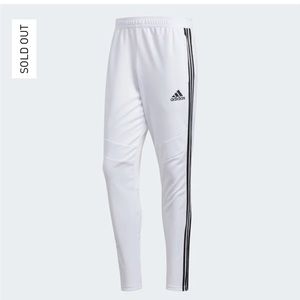 NWT Adidas men’s Tiro training pants in size M